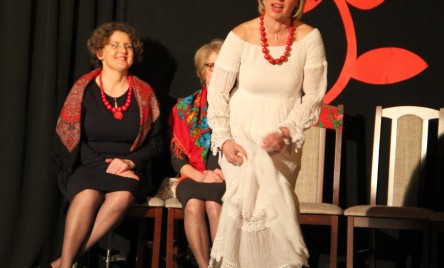 ROZWAŻANIA AMATORSKIEGO TEATRU ROZMAITOSCI Z OPATOWA
