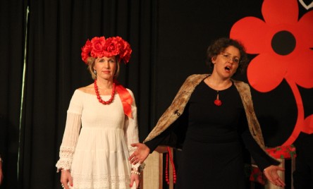 ROZWAŻANIA AMATORSKIEGO TEATRU ROZMAITOSCI Z OPATOWA
