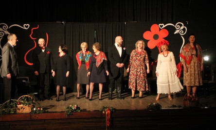 ROZWAŻANIA AMATORSKIEGO TEATRU ROZMAITOSCI Z OPATOWA