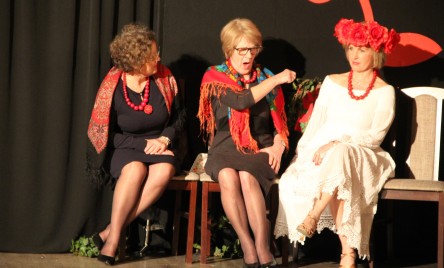 ROZWAŻANIA AMATORSKIEGO TEATRU ROZMAITOSCI Z OPATOWA