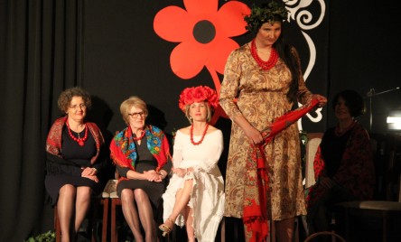 ROZWAŻANIA AMATORSKIEGO TEATRU ROZMAITOSCI Z OPATOWA