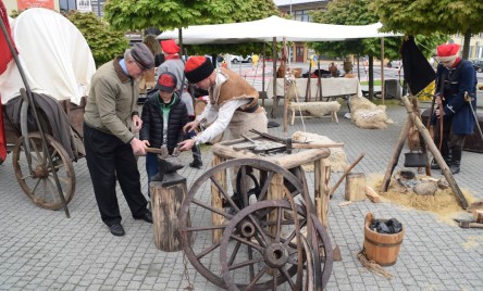 Obchody 232. rocznicy Uchwalenia Konstytucji 3 maja oraz II Tarnogrodzki Piknik Historyczny