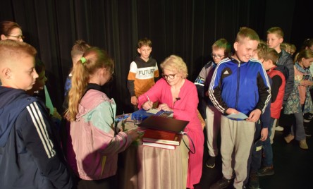 Dominika Ostałowska na tarnogrodzkiej scenie