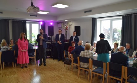 Majówka klubów seniora