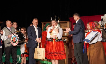 Zespół Folklorystyczno – Obrzędowy SOŁTYSKI z Pawłowa (pow. starachowicki, woj. świętokrzyskie) &#34;Swaty&#34;