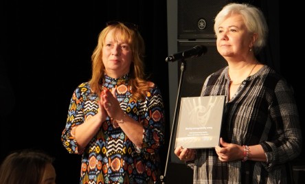 Promocja albumu wydanego z okazji 40 - lecia Ogólnopolskiego Sejmiku Teatrów Wsi Polskiej; redaktorki: Renata Ćwik i Katarzyna Smyk