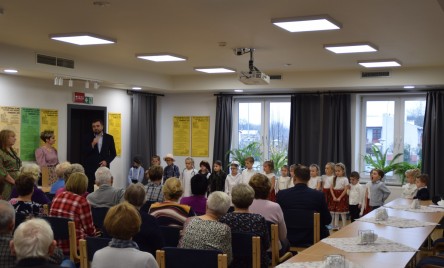 TARNOGRODZKIE PRZEDSZKOLAKI DLA TARNOGRODZKICH SENIORÓW