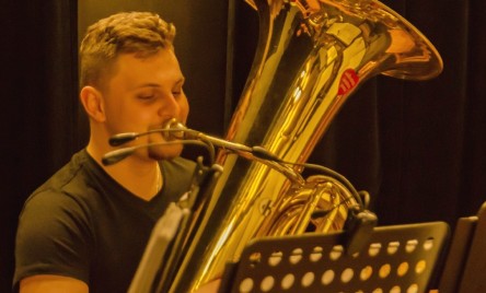 „Opowieść wigilijna” Karola Dickensa na scenie Tarnogrodzkiego Ośrodka Kultury - premiera