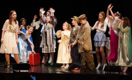 POWIATOWE ŚWIĘTO TEATRU