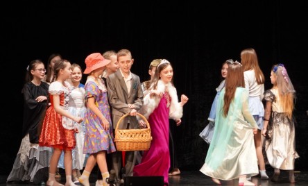 POWIATOWE ŚWIĘTO TEATRU