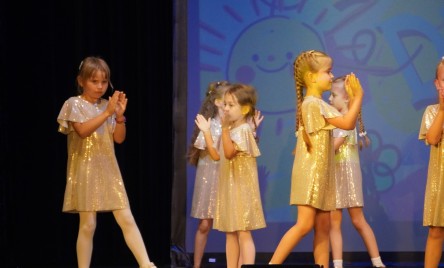 Dzień dziecka z tańcem, teatrem i zabawą