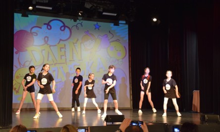 Dzień dziecka z tańcem, teatrem i zabawą