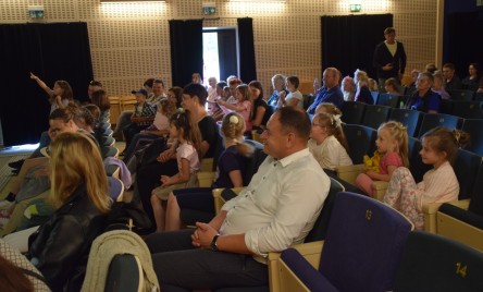 Dzień dziecka z tańcem, teatrem i zabawą