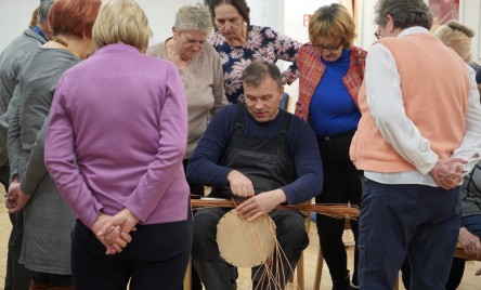 WARSZTATY WIKLINIARSKIE DLA MAŁYCH I DUŻYCH