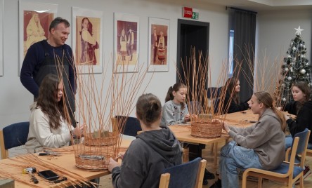 WARSZTATY WIKLINIARSKIE DLA MAŁYCH I DUŻYCH
