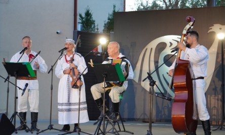 POTAŃCÓWKA NA POŻEGNANIE LATA  z Kapelą Ludową KRĄŻAŁKA 