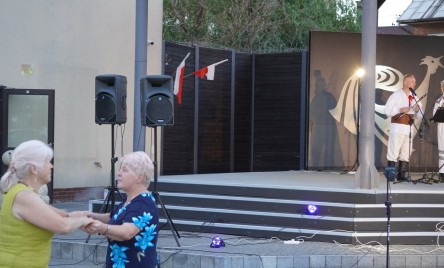 POTAŃCÓWKA NA POŻEGNANIE LATA  z Kapelą Ludową KRĄŻAŁKA 