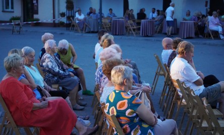 POTAŃCÓWKA NA POŻEGNANIE LATA  z Kapelą Ludową KRĄŻAŁKA 