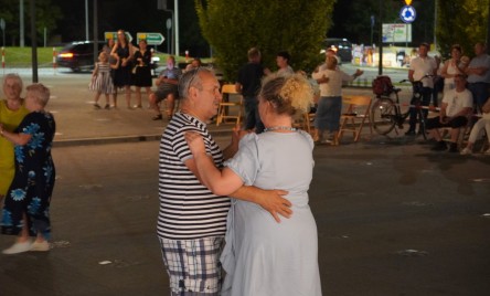 POTAŃCÓWKA NA POŻEGNANIE LATA  z Kapelą Ludową KRĄŻAŁKA 