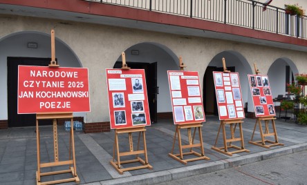 „Gościu, siądź pod mym liściem, a odpoczni sobie! Nie dojǳie cię tu słońce, przyrzekam ja tobie…”