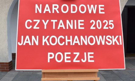 „Gościu, siądź pod mym liściem, a odpoczni sobie! Nie dojǳie cię tu słońce, przyrzekam ja tobie…”