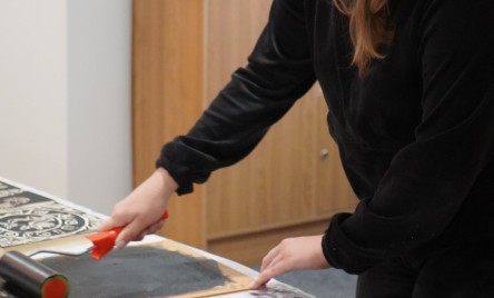  Tradycyjna sztuka drzeworytnicza w ramach projektu "1000-lecie koronacji Bolesława Chrobrego"