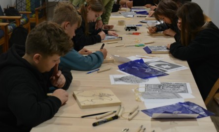  Tradycyjna sztuka drzeworytnicza w ramach projektu "1000-lecie koronacji Bolesława Chrobrego"