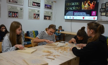  Tradycyjna sztuka drzeworytnicza w ramach projektu "1000-lecie koronacji Bolesława Chrobrego"