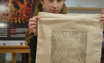  Tradycyjna sztuka drzeworytnicza w ramach projektu "1000-lecie koronacji Bolesława Chrobrego"