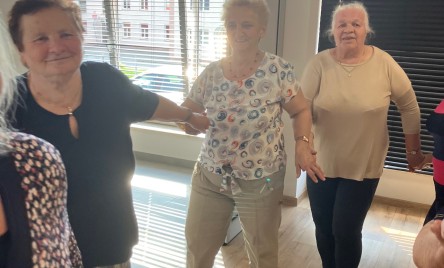 TARNOGRODZCY SENIORZY Z WIZYTĄ W STARYM DZIKOWIE