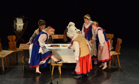 Zespół Folklorystyczny KUJAWY BACHORNE NOWE z Osięcin (pow. włocławski, woj. kujawsko-pomorskie)- Andrzejki na Kujawach Bachornych
