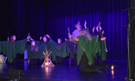 Regionalny Teatr Dramatyczny z Luzina (pow. wejherowski, woj. pomorskie) - Ścinanie kani