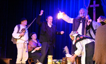 Grupa Teatralna WRZĄSOWICE z Wrząsowic (pow. krakowski, woj. małopolskie) - Adam Mickiewicz - Dziady cz. II