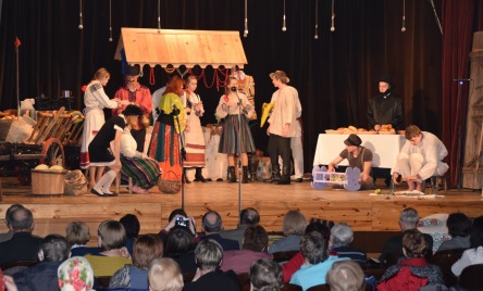 Szkolne Koło Teatralne KORALE z ZSCKR w Korolówce-Osadzie, JARMARK NADBUŻAŃSKI