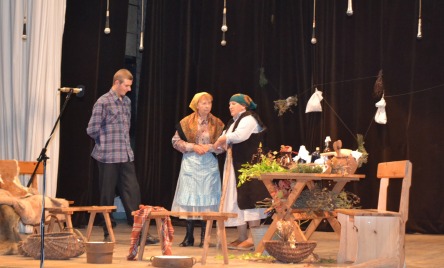 Teatr Obrzędowy LUBOMINIANKI z Boniewa, BABKA-SZEPTUCHA