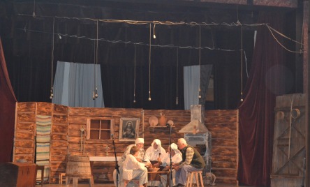 Teatr Obrzędowy z Ożarowa - pow. opatowski, woj. świętokrzyskie - WIELKIE PRANIE U BARTOSÓW