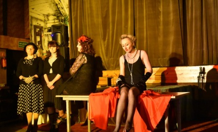 Teatr ZZA BORU z Zaboru, KOCHAM CIĘ STRASZNIE, ALE SWOBODA TO WIELKA RZECZ, CZYLI KOBIETY WITKACEGO