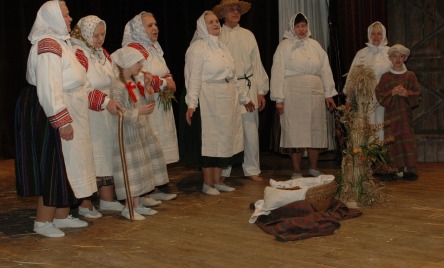 Zespół Folklorystyczny JUTRZENKA z Dołhobrodów, ŻNIWNA BRODA