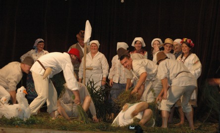 Zespół Folklorystyczny SIEDLECCZANIE z Siedlec, KŁOSIORZE, ABŁO WYZWŁOLYNY WILCKA 