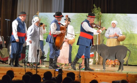 Zespół Folklorystyczny SMÓLNIK ze Smólnika, KRÓL PASTERZY