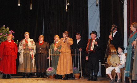 Zespół Folklorystyczny WRZOS z Ogrodzieńca - pow. zawierciański, woj. śląskie - OBGRYWOJKI STANISŁAWA (2)