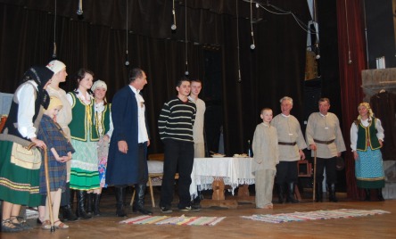 Zespół Obrzędowy z Godziszowa - pow. janowski, woj. lubelskie - ZRĘKOWINY