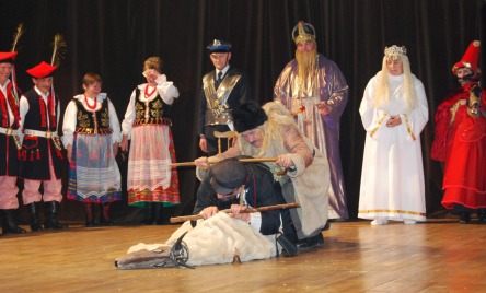 Zespół Pieśni i Tańca WIŚLICZANIE z Wiślicy - pow. głuski, woj. świętokrzyskie - KOLĘDNICY Z PONIDZIA (2)