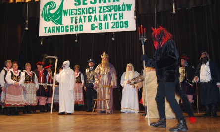 Zespół Pieśni i Tańca WIŚLICZANIE z Wiślicy - pow. głuski, woj. świętokrzyskie - KOLĘDNICY Z PONIDZIA