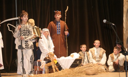 Zespół SENDŁAKI z Fundacji Kresy 2000 z Nadrzecza - pow. biłgorajski, woj. lubelskie - JASEŁKA 2007 (2)