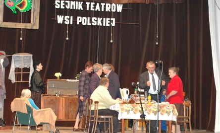 Zespół Śpiewaczo-Obrzędowy z Ożarowa - woj. łódzkie, pow. sieradzki - NABOŻEŃSTWO ZA DZIADKA