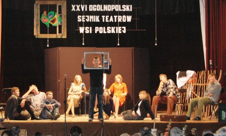 Zespół Teatralny 28 DH im. Cz. Miłosza z Włynia - woj. łódzkie, pow. sieradzki - ...I NIE WÓDŹ NAS NA POKUSZENIE, ALE... (2)